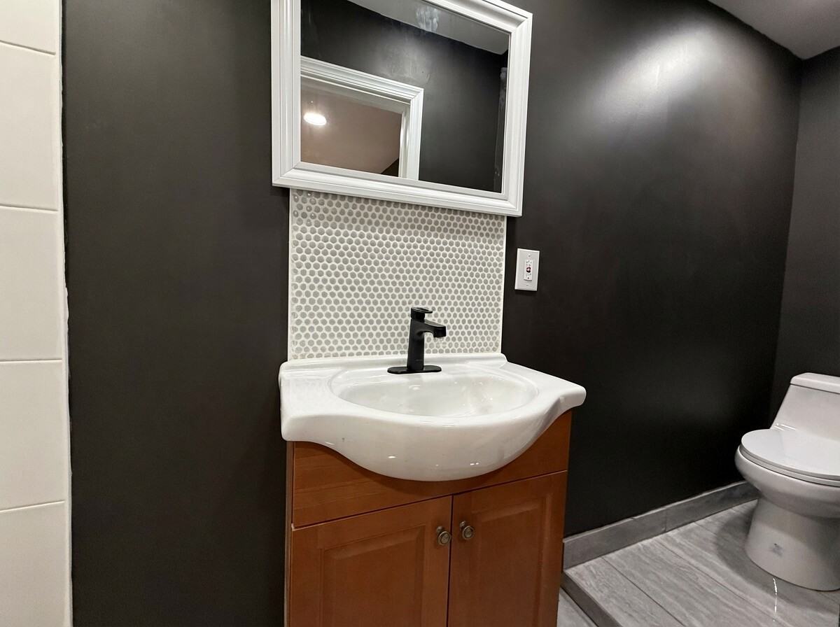 347 Kerlin St #4 - Photo 4 of 8