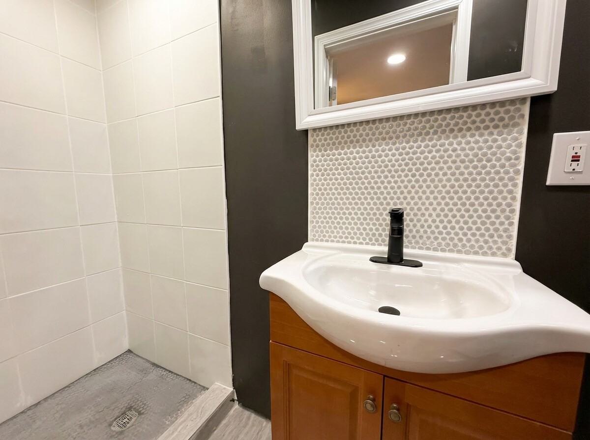 347 Kerlin St #4 - Photo 5 of 8