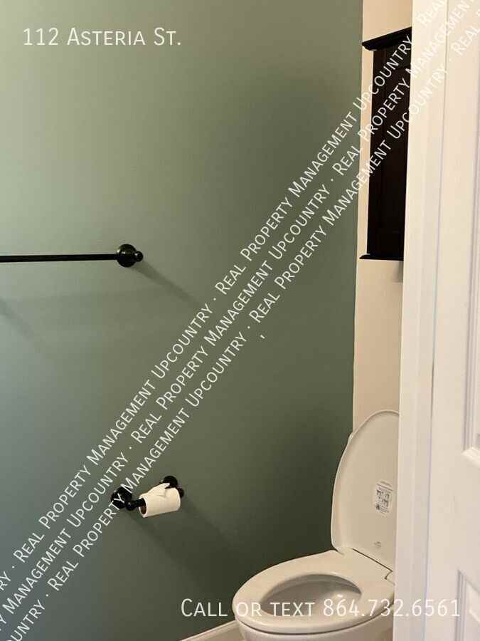 112 Asteria St - Photo 4 of 17