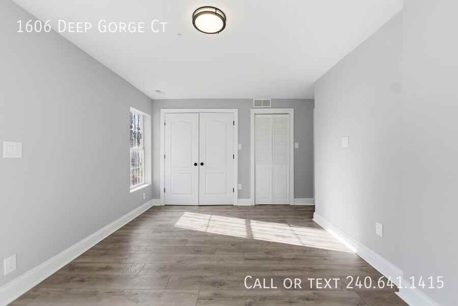 1606 Deep Gorge Ct - Photo 3 of 25