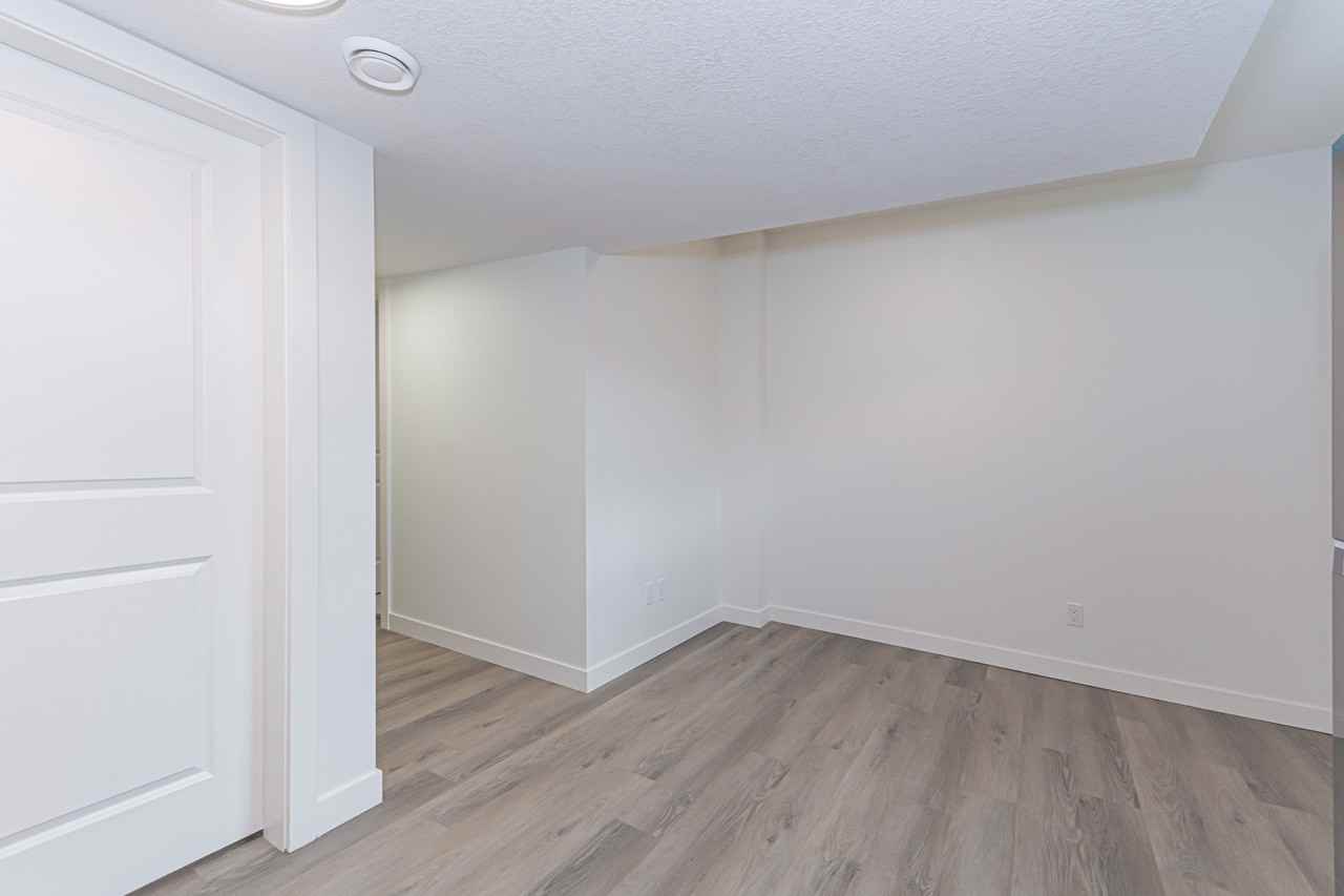 14912 109 Ave Nw Bsmt #14912BS - Photo 2 of 17