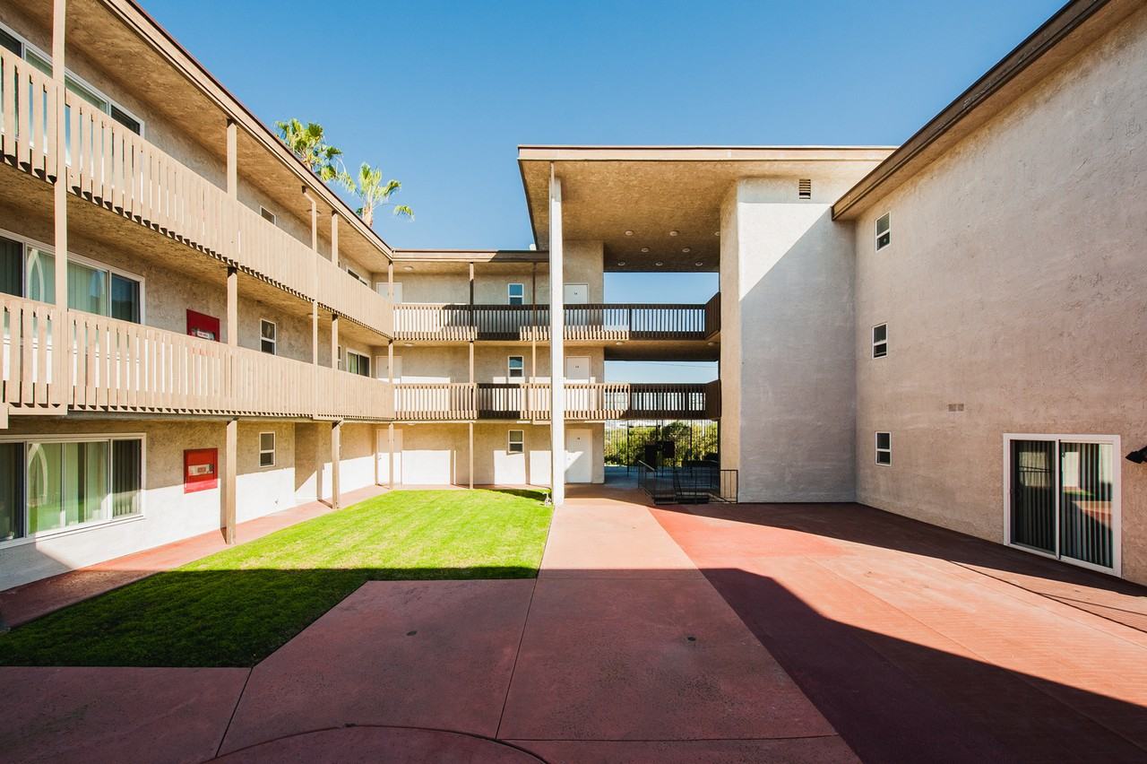 Imperial Avenue 720 - Photo 6 of 23