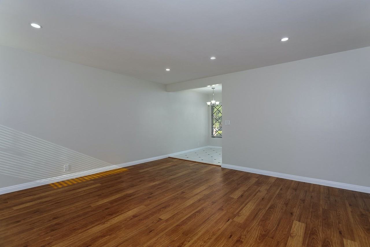 mad255 - Photo 5 of 42