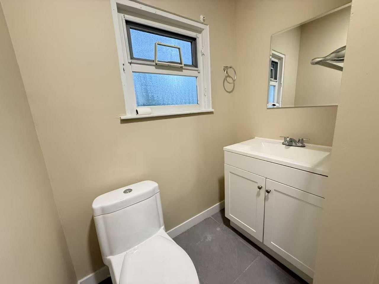 115 Braid Street - Photo 5 of 11