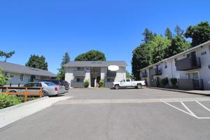 featured image of 1348 1348, 1402, 1406, 1410, 1422-1428 and 1432-1438 NE 160th Ave