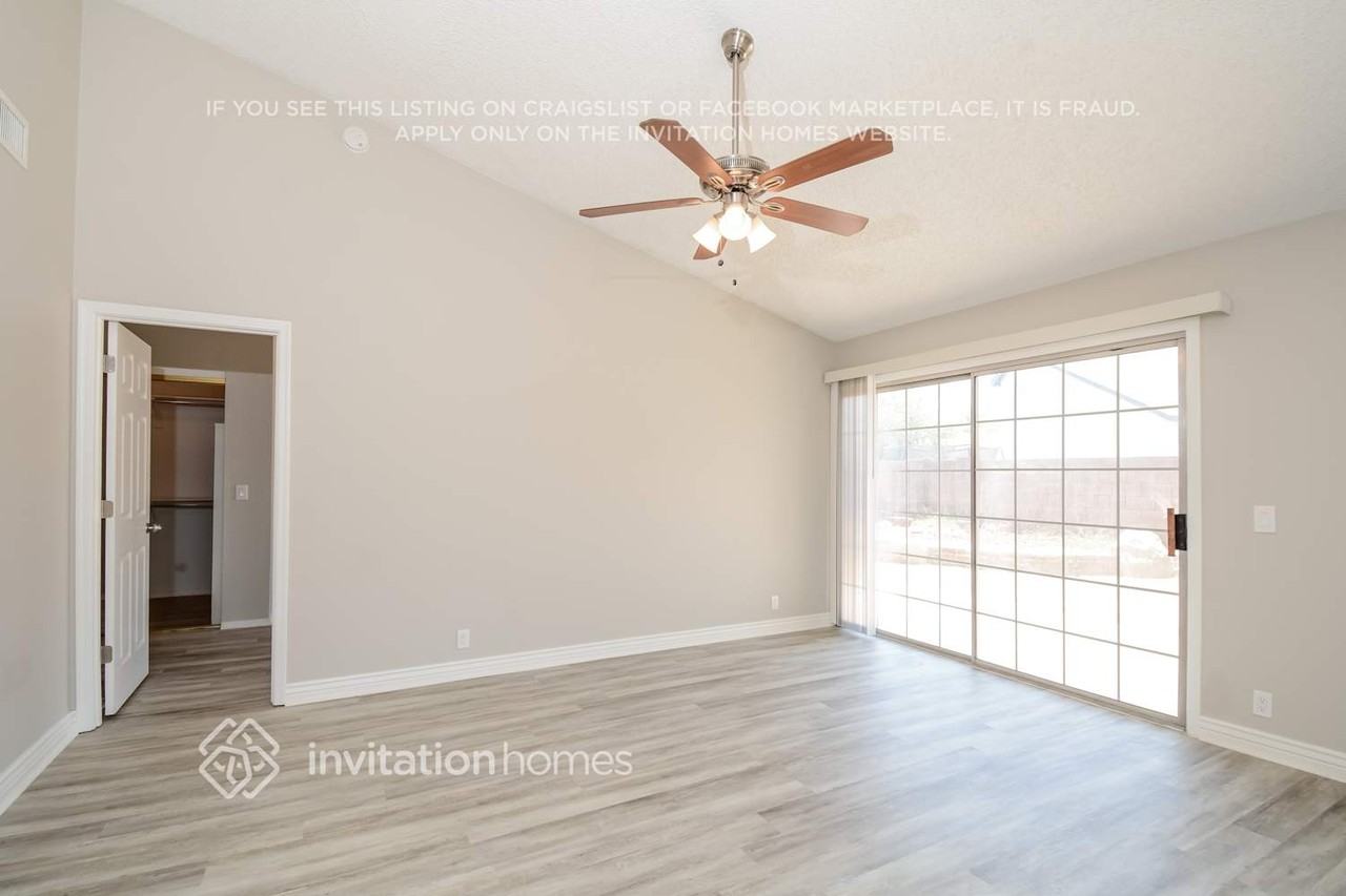 5925 W Shangri La Rd - Photo 3 of 17