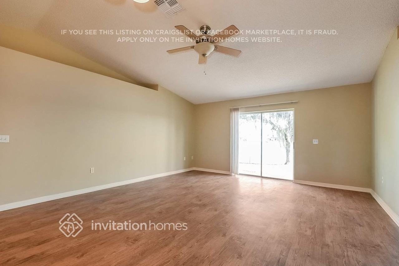 3014 Elbib Dr - Photo 3 of 17