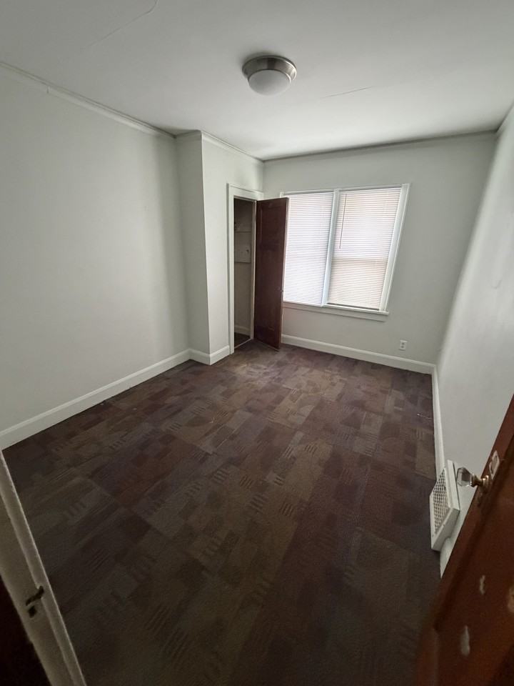 2844 N 47th St #2844 - Photo 2 of 10