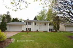 featured image of 124 Oakwood Rd