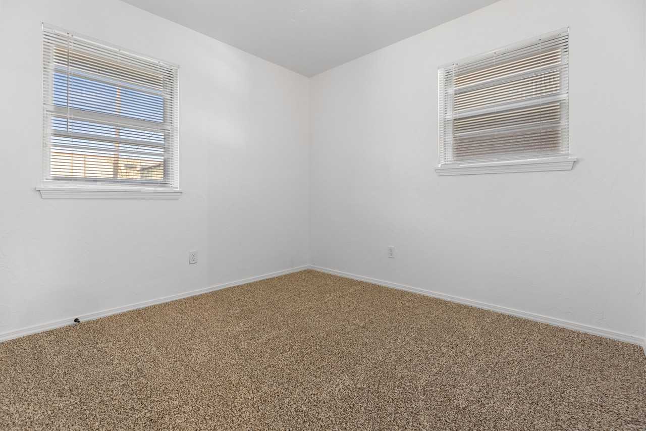 753 Nw 1st St #1 - Photo 7 of 20