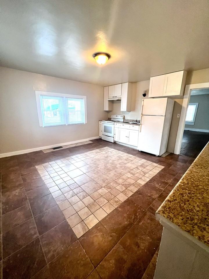 230 Polo Rd #A - Photo 3 of 4