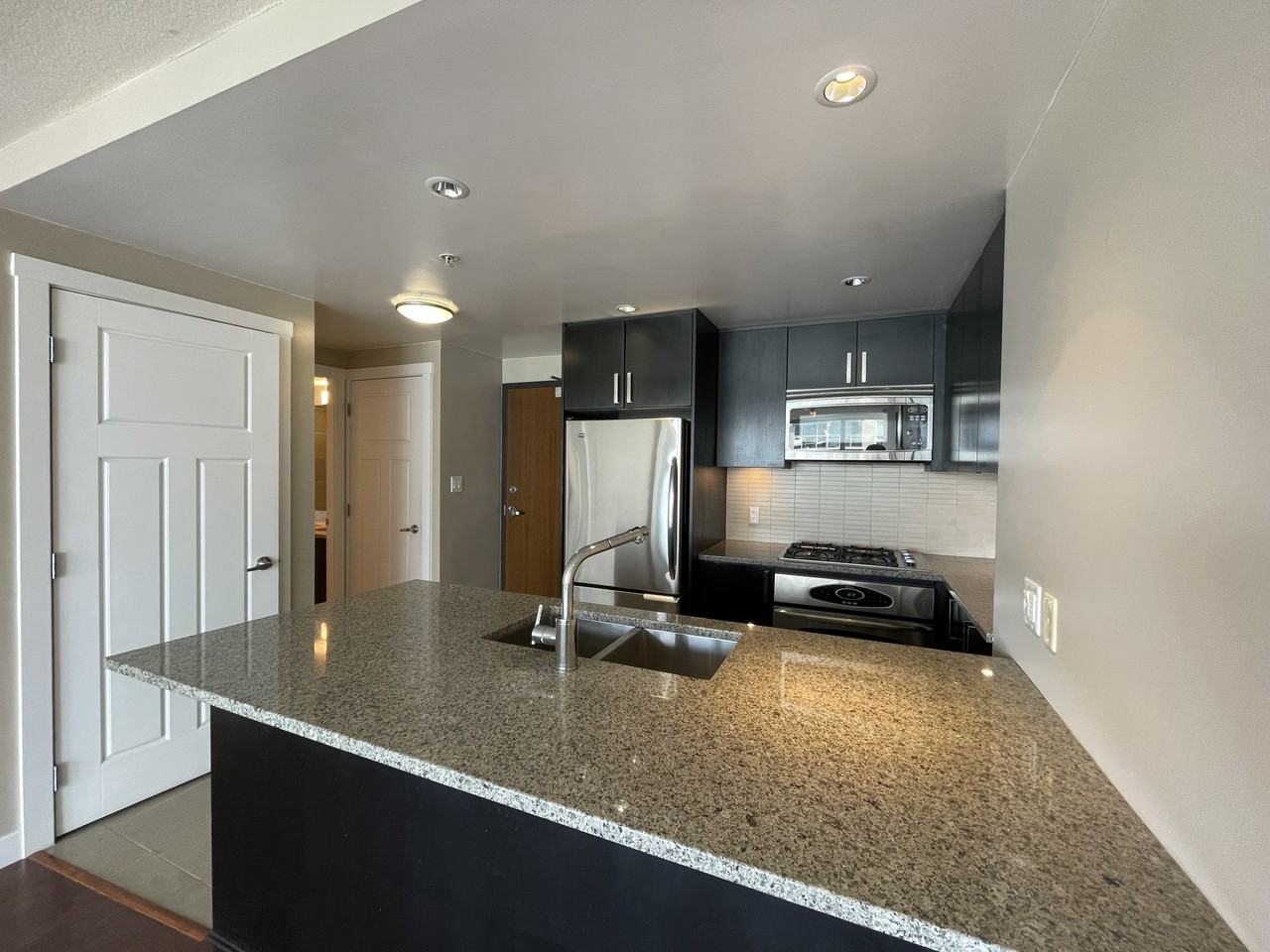 2978 Glen Drive #260* - Photo 5 of 22