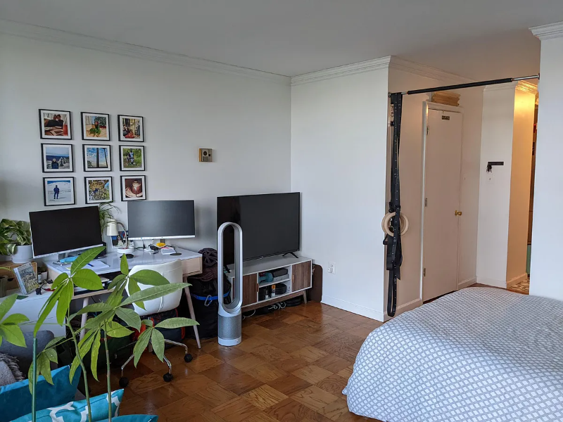 801 N Pitt St #407 - Photo 3 of 8