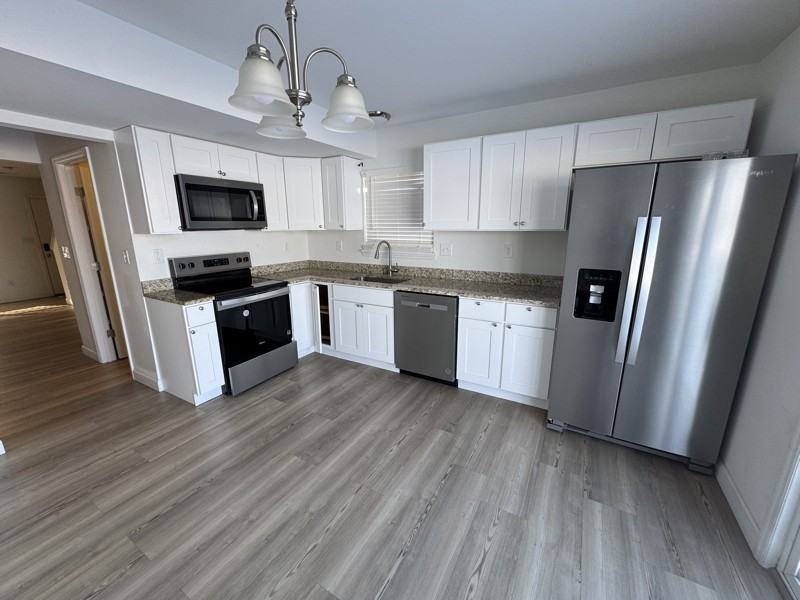 819 Navajo Trl - Photo 2 of 18