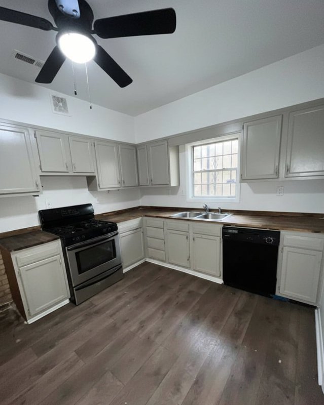 12 4th Ave Sw - Photo 2 of 9