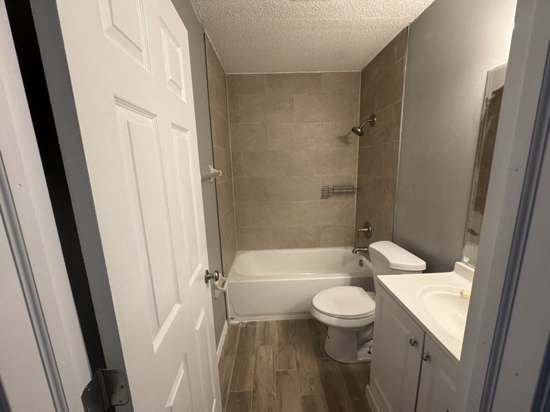 21514 Campbell Dr #21512 - Photo 6 of 8