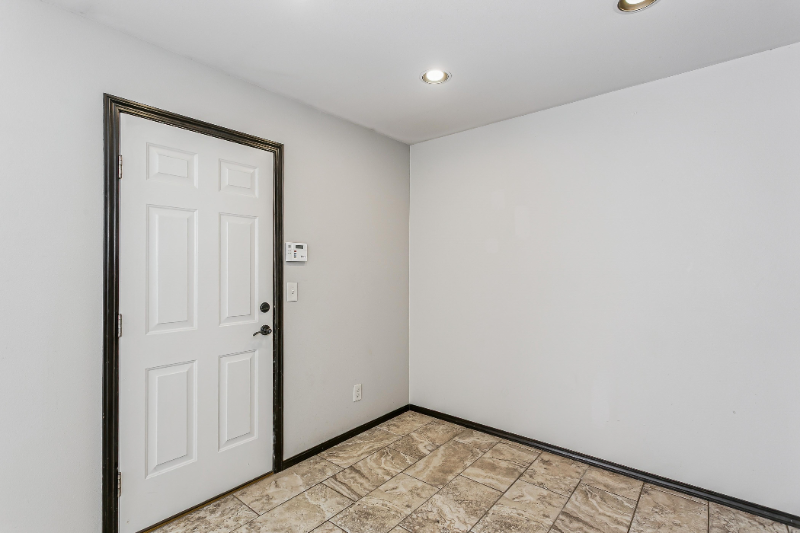 318 Harvest Ln - Photo 5 of 28