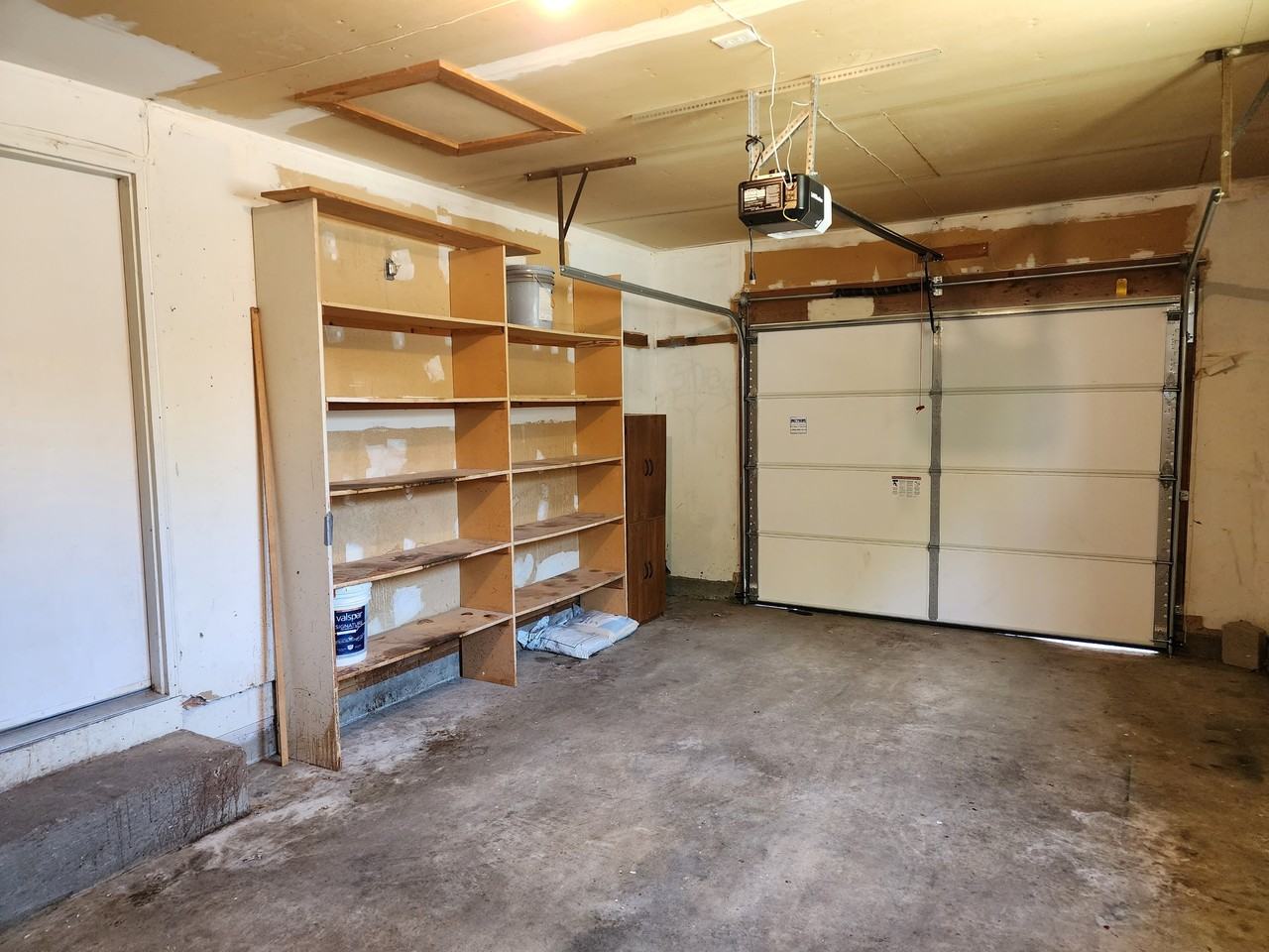 1125 E 5th S #1 - Photo 2 of 31