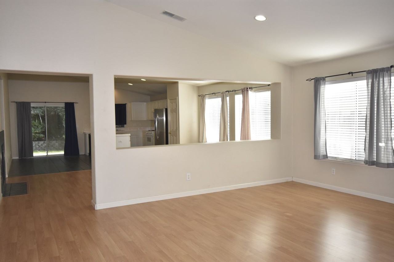 2166 Hannah Way - Photo 4 of 21