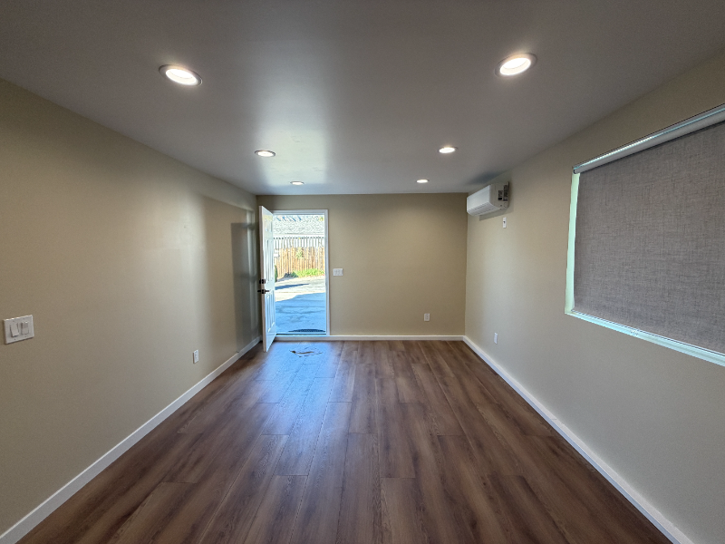 7739 1/2 Jayseel St - Photo 4 of 19