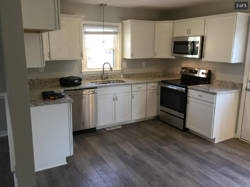 12311 Deerhurst Dr - Photo 2 of 5