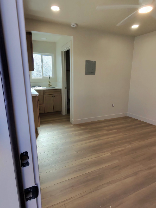 1196 Danober Dr #C - Photo 4 of 6