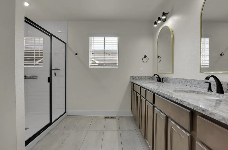 16818 E 119th Ave #A - Photo 5 of 9