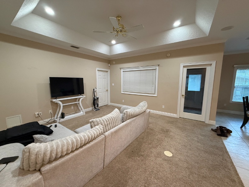 808 Lark St - Photo 6 of 13