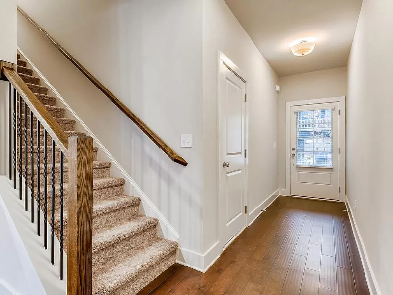 1317 Heights Park Dr Se - Photo 2 of 19