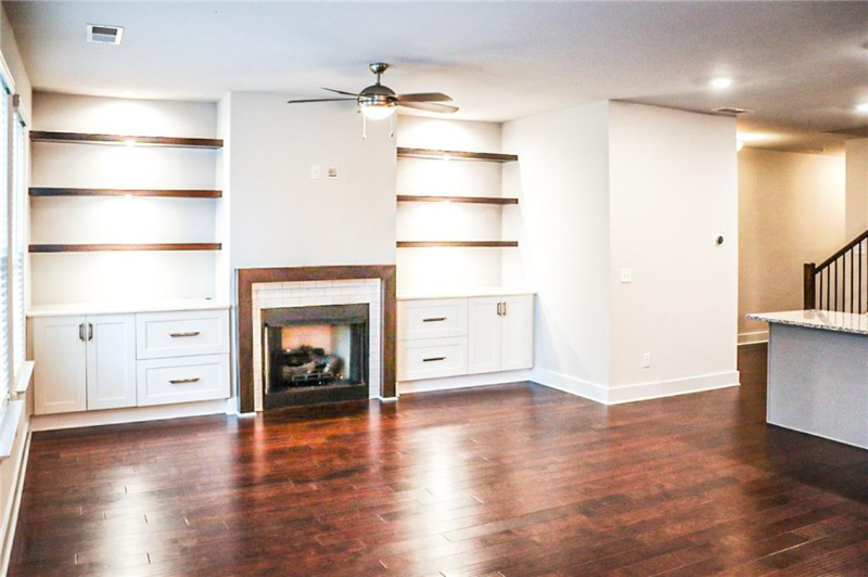 1317 Heights Park Dr Se - Photo 5 of 19