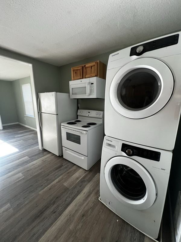 122 N National Ave - Photo 6 of 11