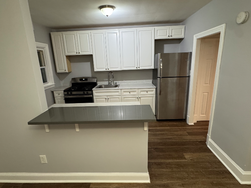 24 N Bernice Ave - Photo 2 of 19