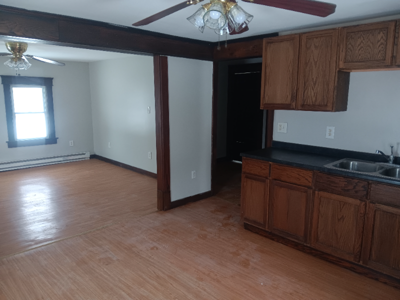 4489 Sandy Lake Rd - Photo 7 of 13