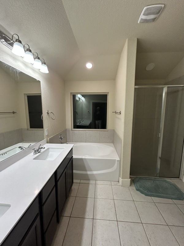 1013 Larch Ln - Photo 3 of 8