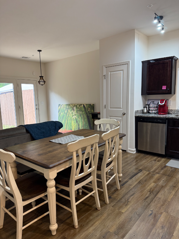 11912 Fuller St - Photo 5 of 14