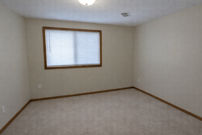 10563 Martin St Nw - Photo 6 of 14