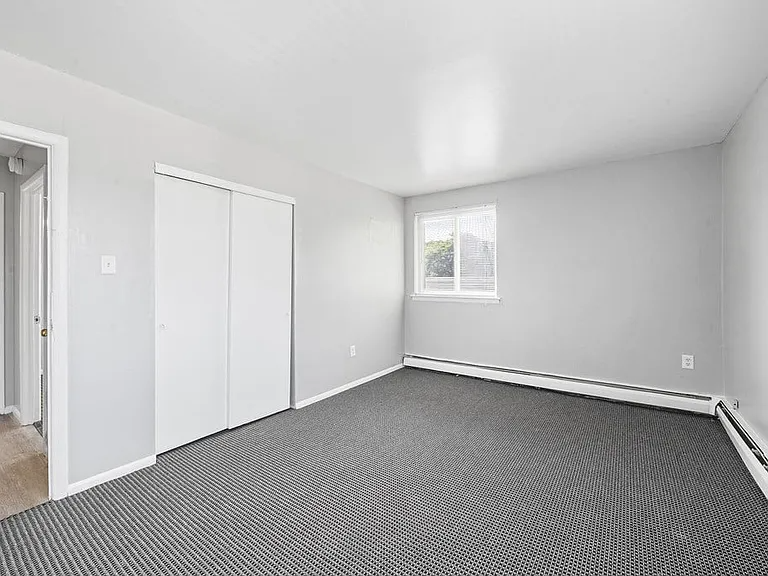 1412 72nd Ave #10 - Photo 2 of 14