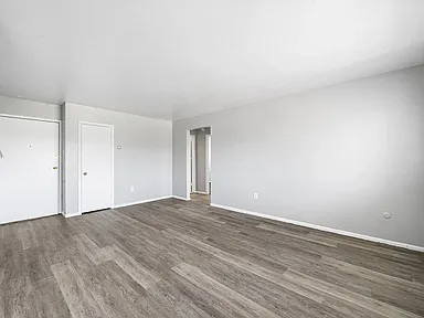 1412 72nd Ave #10 - Photo 3 of 14