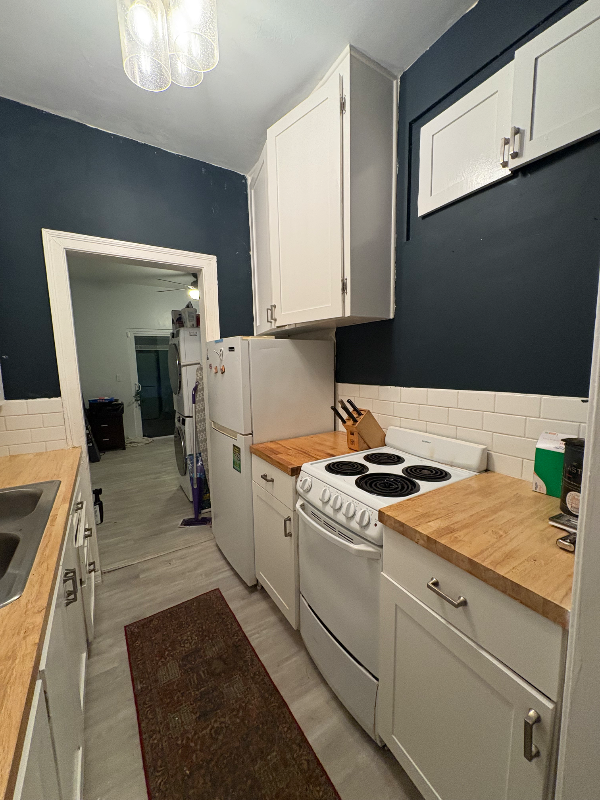 624 S Pine St - Photo 5 of 20