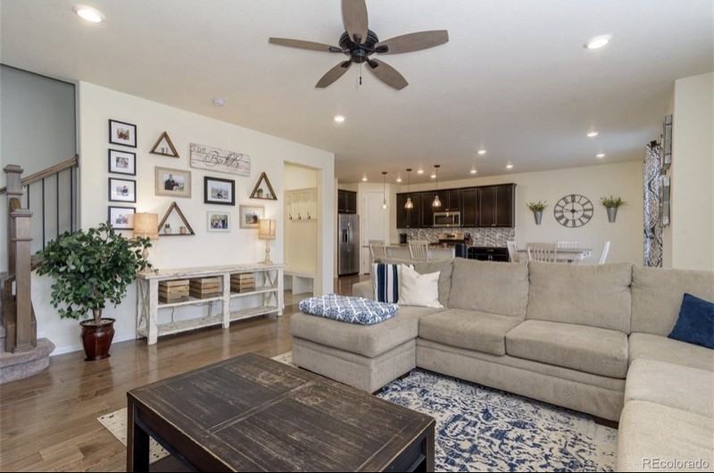 10474 Evansville St - Photo 4 of 22