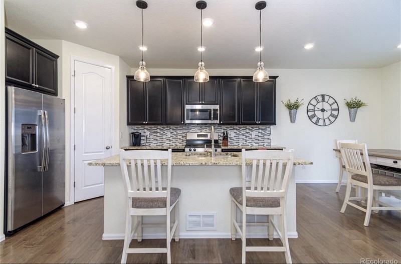 10474 Evansville St - Photo 6 of 22