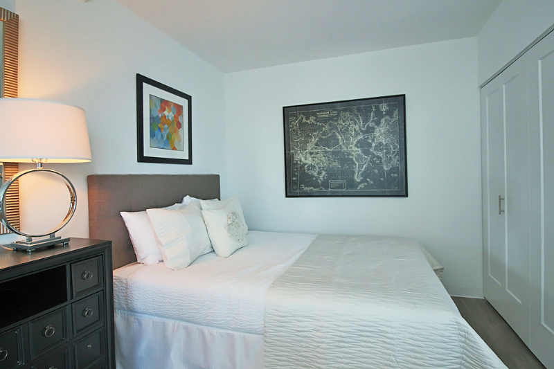 689 N Wells St - Photo 5 of 15