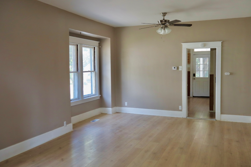 2441 Hord Ave - Photo 4 of 16