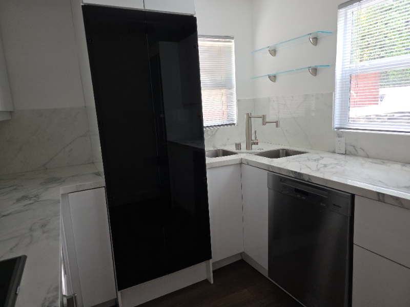 3004 Kelton Ave #3004 - Photo 7 of 14