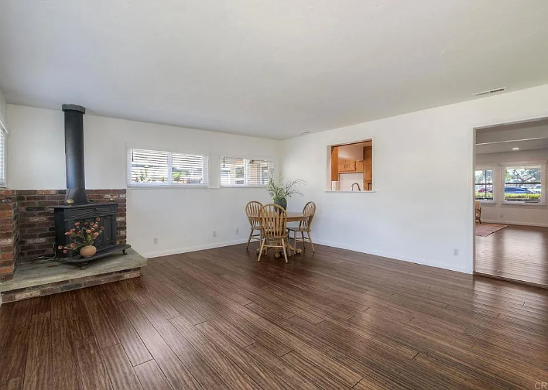 1831 S Horne St - Photo 4 of 9