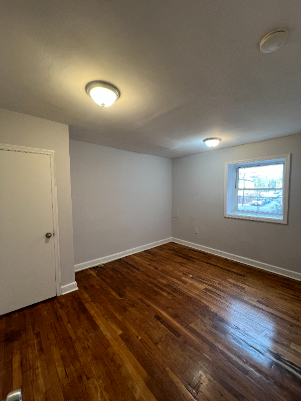 166 Chancellor Ave #1 - Photo 3 of 5