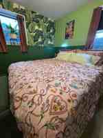 featured image of 17 Elliott Rd