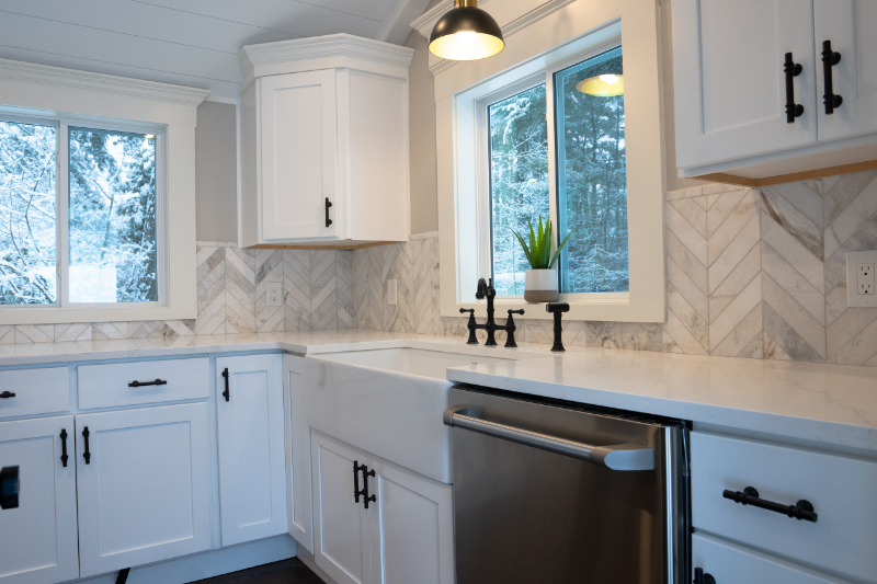 497 Springfield St - Photo 4 of 11