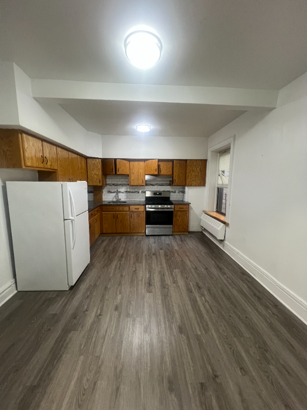 583 Mount Prospect Ave #405 - Photo 2 of 4