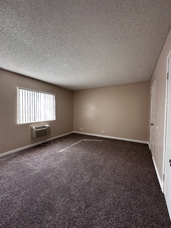 5136 N Glendora Ave #27 - Photo 5 of 9